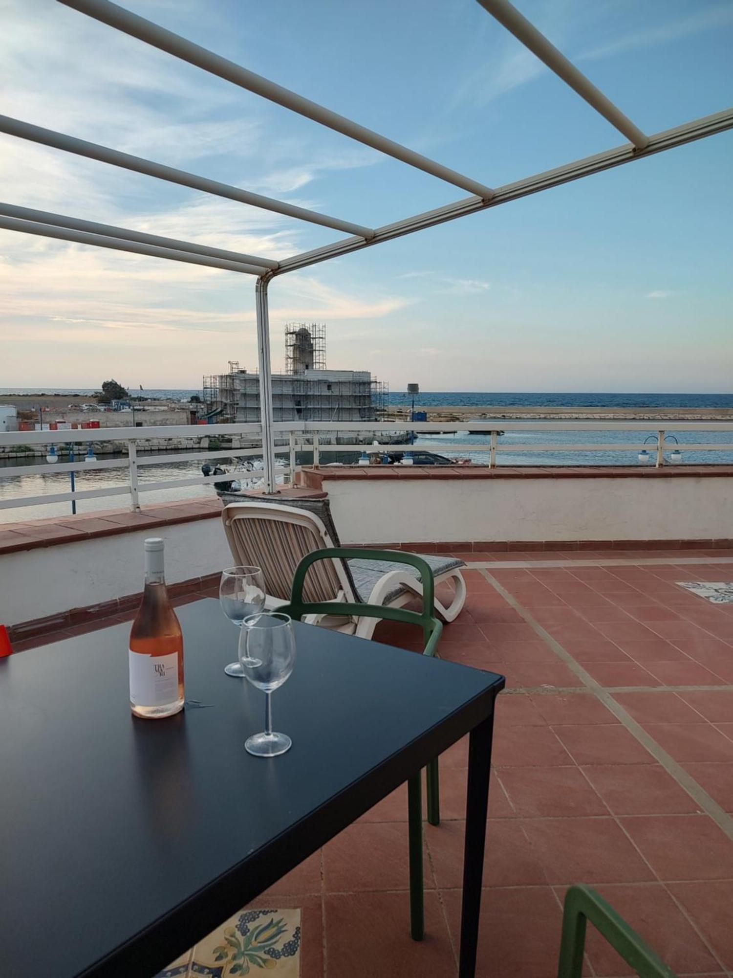 Fronte Del Mare - Seafront Terrace Villa Villanova di Ostuni Bagian luar foto